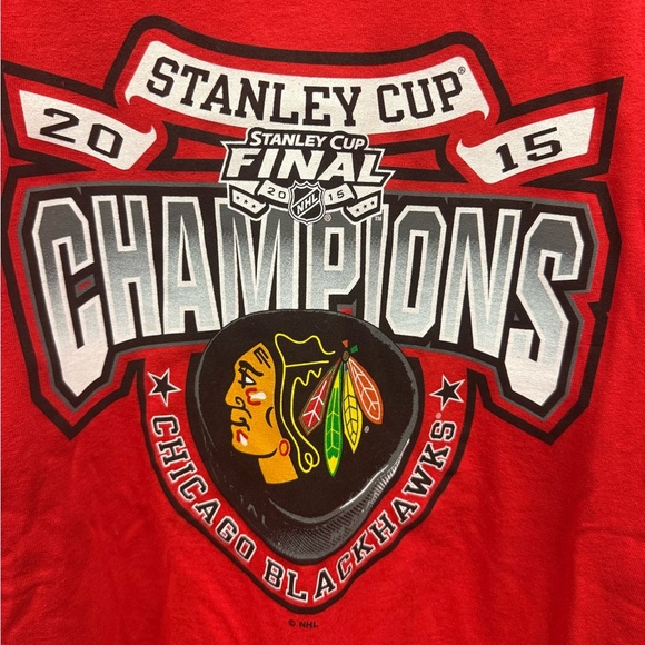 Chicago Blackhawks 2015 Stanley Cup Champions Red T-Shirt Men’s Large Gildan NHL - Picture 2 of 6